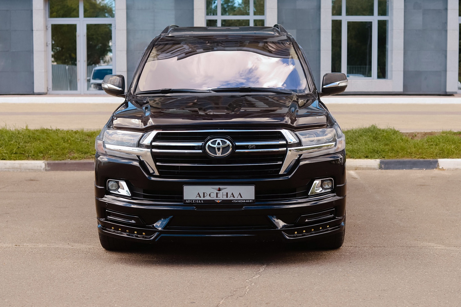 Аренда автомобиля Toyota Land Cruiser 200